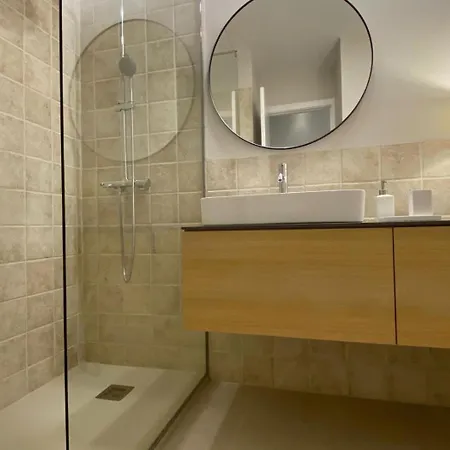 Spaces Garden Oasis 3 Bedroom 2 Bath Garden Appartamento Sitges